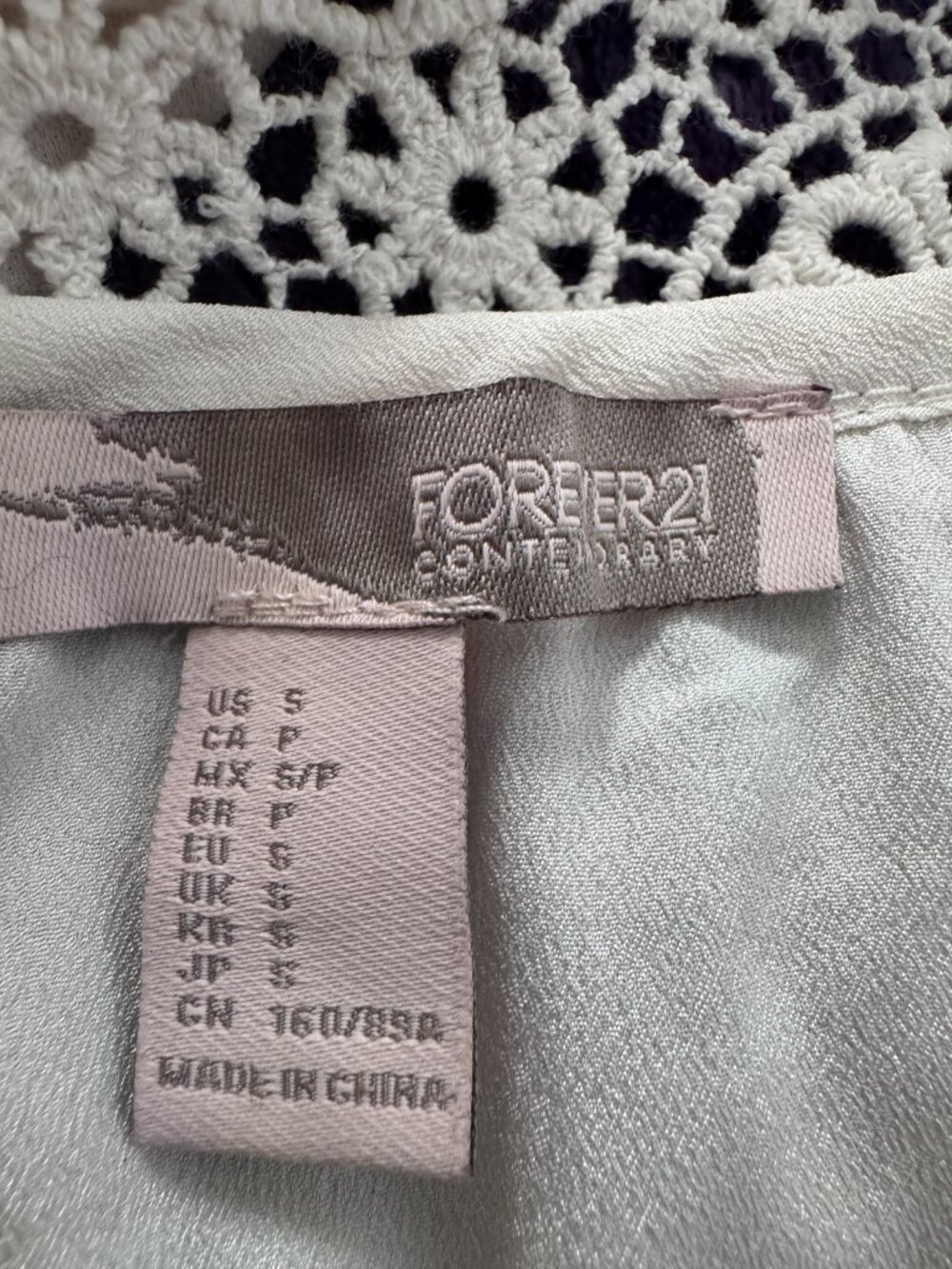Forever 21 Contemporary Lace‑Yoke Blouse – Size S - Picture 4 of 5